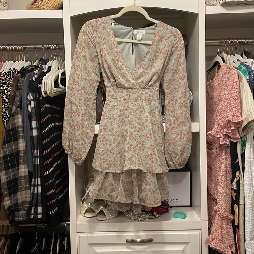 Floral Sage Green and Beige Dress (NWOT)